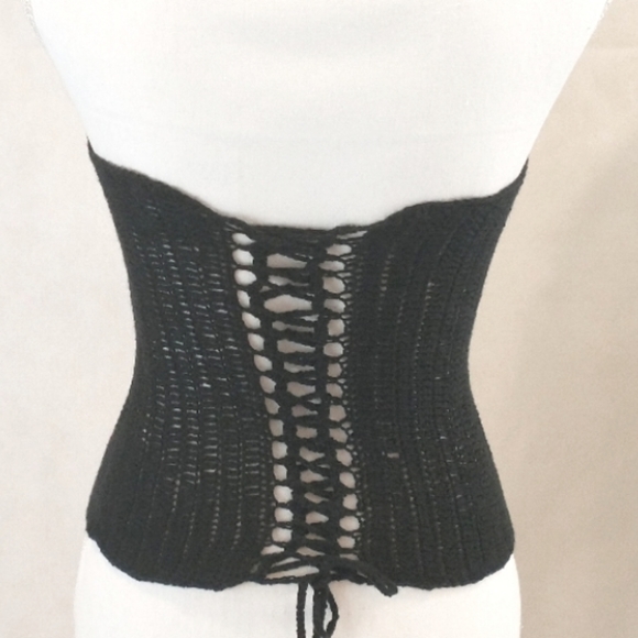 ๐ฅ Black Halter,cropped, Handmade, Lace, Crochet,Knit - Picture 3 of 3